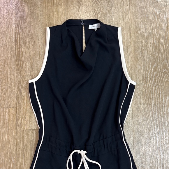 Reiss Tyla Side Striped Jumpsuit Navy. Blue and White Open Back Tie Waist Size 8 - Picture 10 of 16